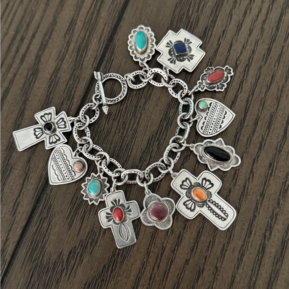 Unique Don Lucas Sterling Silver Turquoise Charm Bracelet fits 7”
Southwestern